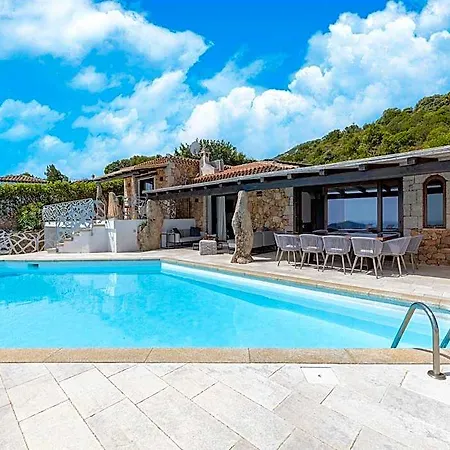Luxe Cote Stay- Elegant